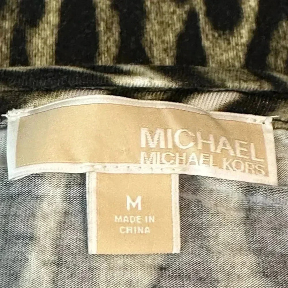 Michael Kors animal print short sleeve top it's gold studs size medium - Picture 9 of 9